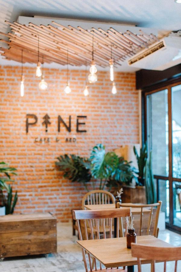 Pine Cafe'&Bed Hotel Phranakhonszi Ajutthaja Kültér fotó