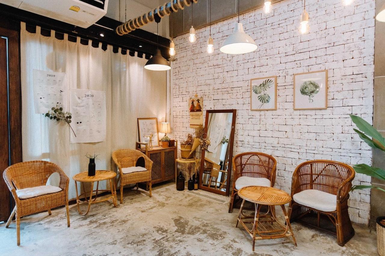 Pine Cafe'&Bed Hotel Phranakhonszi Ajutthaja Kültér fotó