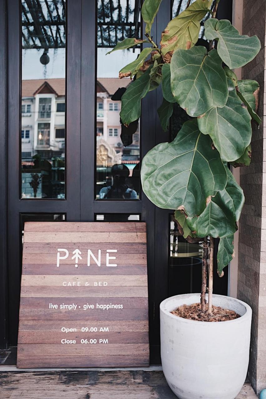 Pine Cafe'&Bed Hotel Phranakhonszi Ajutthaja Kültér fotó